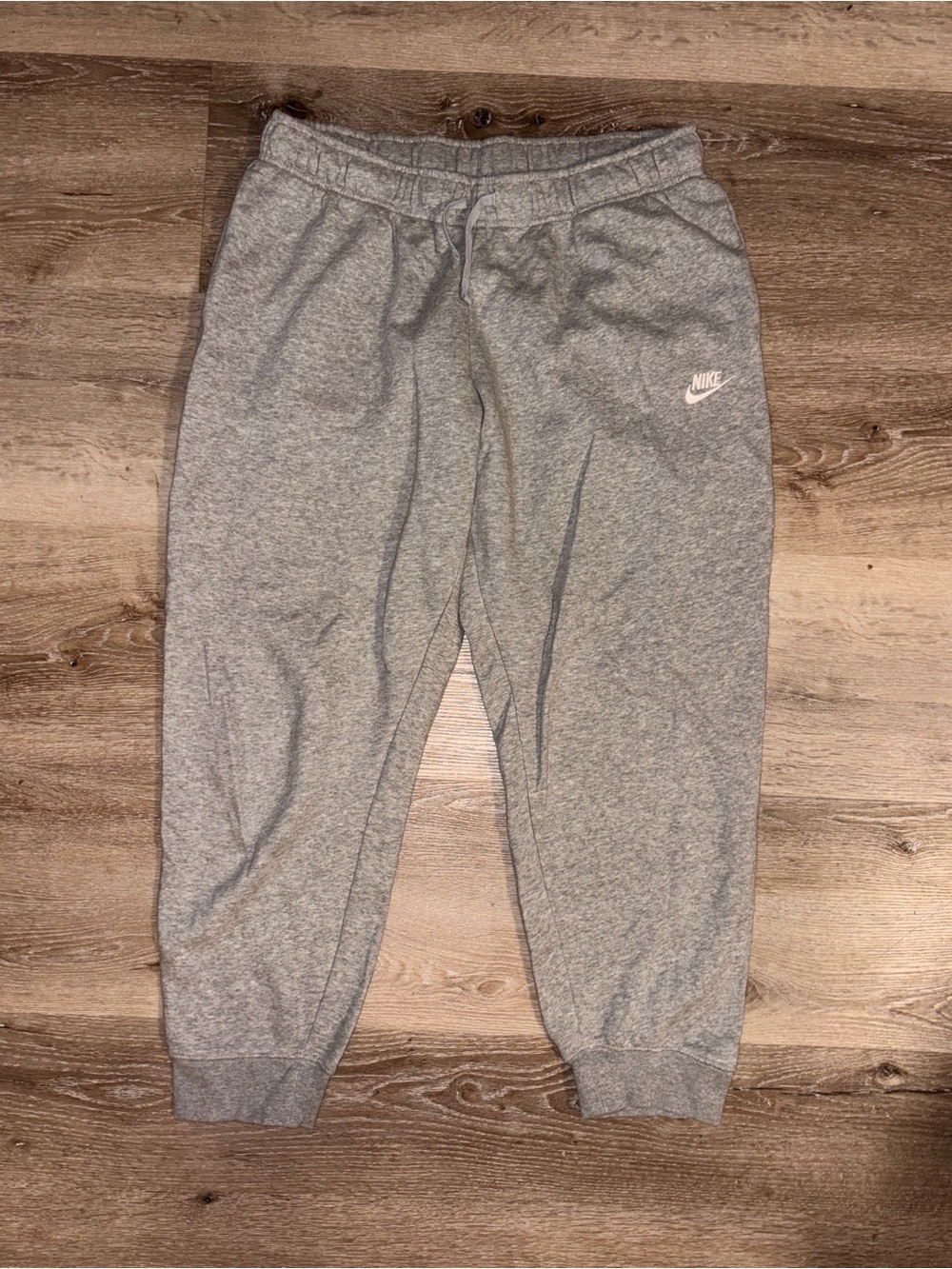 Nike Gray Heather Club Fleece Men's Athletic Jogger Sweatpants